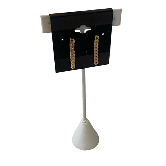 Matte Goldtone Linear Chainlink Drop Earrings. - Picture 3 of 5